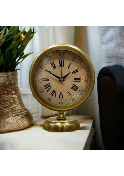 Şık Gold Metal Masa Saati, Ofis ve Salon Için 25X20 Cm, Zarif Tasarım