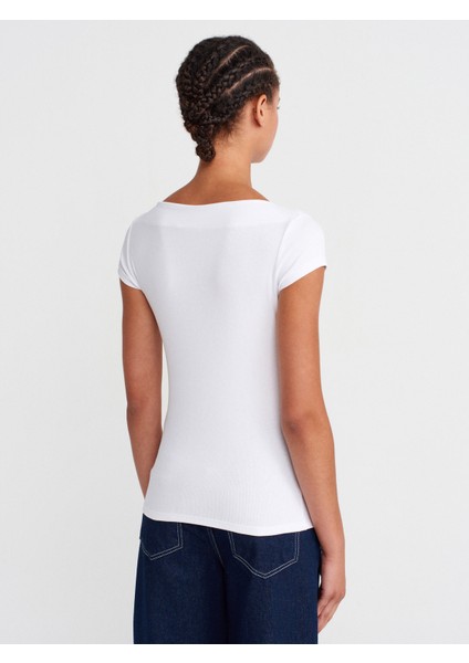 31855 Kayık Yaka T-Shirt-Beyaz fiyatları