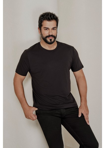 Erkek Siyah %100 Pamuk Slim Fit Dar Kesim Bisiklet Yaka Tişört