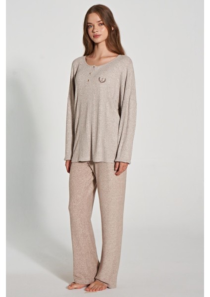 Kadın Uzun Kol Triko Kahve Pijama Takım C7T0N1O5