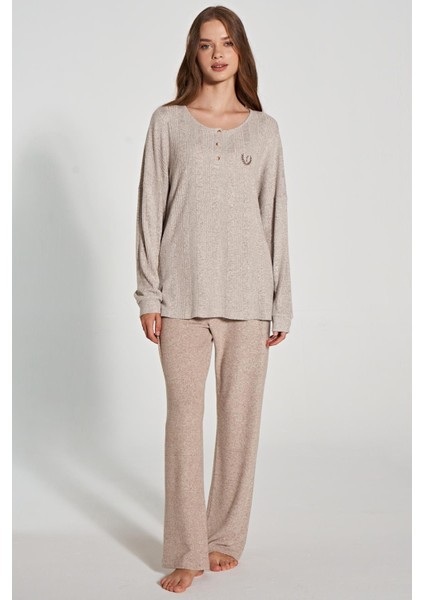 Kadın Uzun Kol Triko Kahve Pijama Takım C7T0N1O5 fiyatları