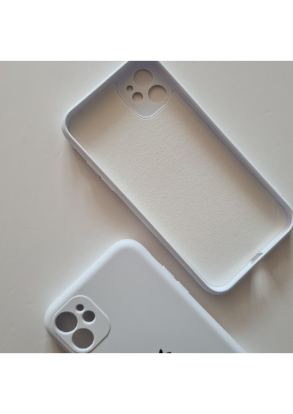 Apple iPhone 11 Kamera Korumalı Içi Kadife Silikon Kılıf