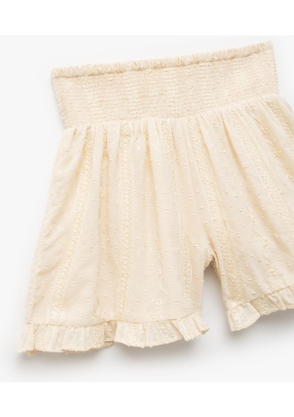 Fırfır Detaylı Gipeli Beli Lastikli Dokulu Şort modelleri