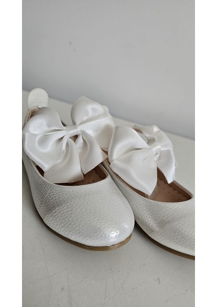 Beyaz Bebe Kız Çocuk Babet modelleri