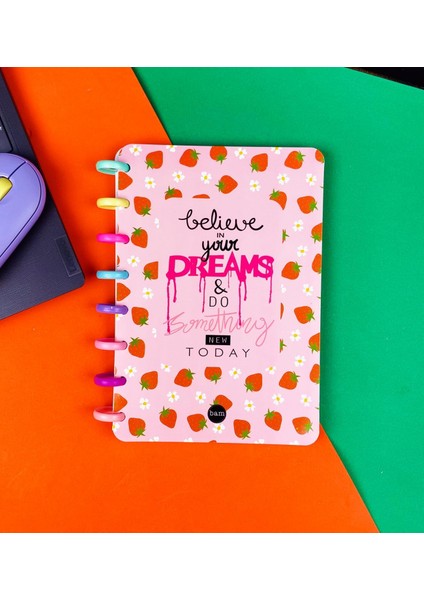 Your Dreams Çilek Tasarımlı Yeni Nesil Kalp Spiralli Defter