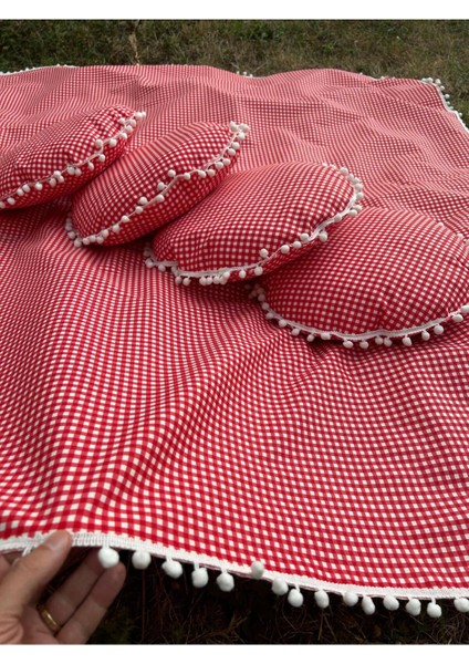 Ponponlu, Sıvı Geçirmez Keten Masa Örtüsü 170X170 ve 4 Yuvarlak Minder, Elde Yıkanabilir