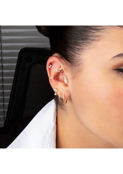 14 Ayar Altın Taşlı Simona Minimal Tragus Piercing