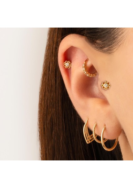 14 Ayar Altın Taşlı Çiçek Minimal Tragus Piercing