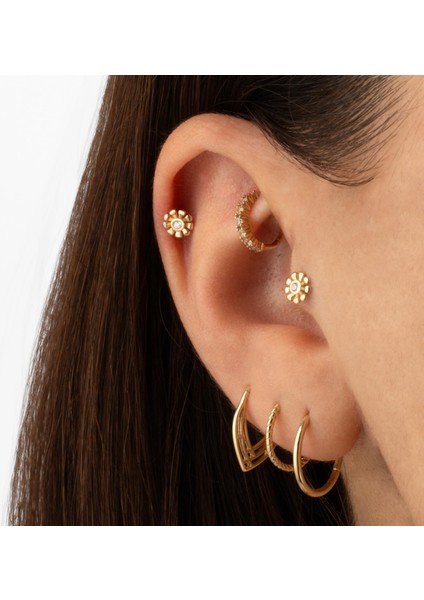 14 Ayar Altın Taşlı Çiçek Minimal Tragus Piercing
