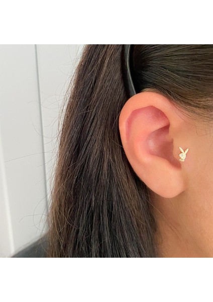 14 Ayar Altın Taşlı Playboy Tavşan Motifli Minimal Tragus Piercing