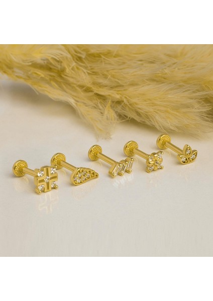 14 Ayar Altın Taşlı Lotus Motifli Tragus Minimal Piercing