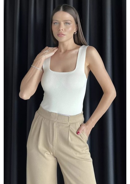 Kare Yaka Askılı Likralı Kadın Triko Bluz P-00017658 fiyatları