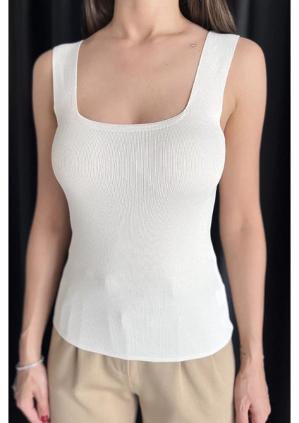 Kare Yaka Askılı Likralı Kadın Triko Bluz P-00017658 fırsatları