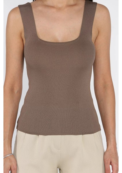 Kare Yaka Askılı Likralı Kadın Triko Bluz P-00017658 fırsatları