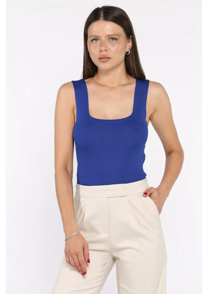 Kare Yaka Askılı Likralı Kadın Triko Bluz P-00017658