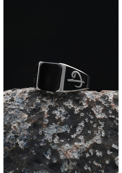 Vav Elif Işlemeli Oniks Taşlı 925 Ayar Gümüş Yüzüğü 901914 modelleri