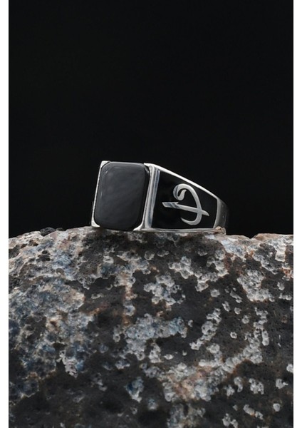 Vav Elif Işlemeli Oniks Taşlı 925 Ayar Gümüş Yüzüğü 901914 indirimleri