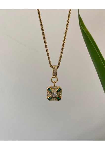 Kare Yeşil Taşlı Burgulu Çelik Gold Kolye modelleri