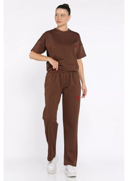 Kadın Kalp Nakışlı Bisiklet Yaka Tişört Pantolon Ikili Takım P-00017619 fiyatları