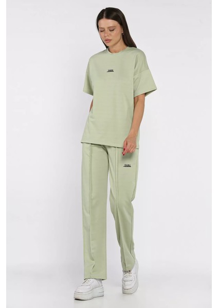 Kadın Çima Detaylı Nakışlı Pantolon Tişört Ikili Takım P-00017623