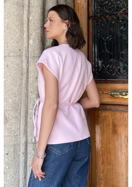 Kadın Kruvaze Yaka Bel Bağlama Detaylı Astarlı Yelek P-00017526 modelleri