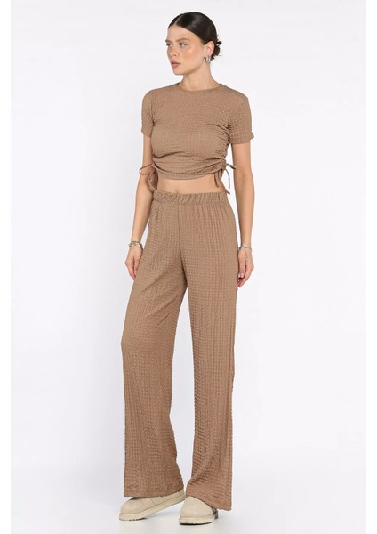 Kadın Kendinden Desenli Yan Büzgülü Bluz Pantolon Ikili Takım P-00017568