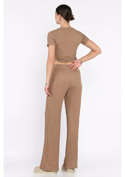 Kadın Kendinden Desenli Yan Büzgülü Bluz Pantolon Ikili Takım P-00017568 modelleri