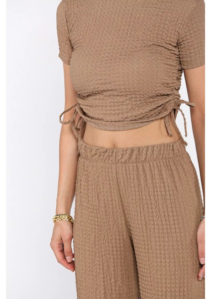 Kadın Kendinden Desenli Yan Büzgülü Bluz Pantolon Ikili Takım P-00017568 fırsatları