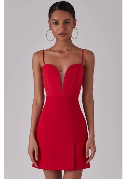 Derin V Yaka Sırt Dekolteli Mini Elbise