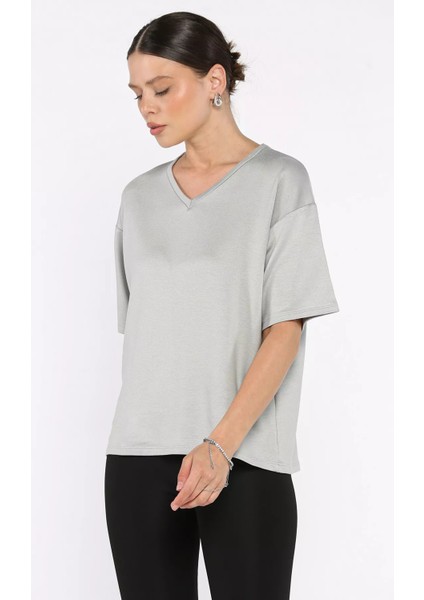 Kadın V Yaka Basic Tişört P-00017566 fiyatları