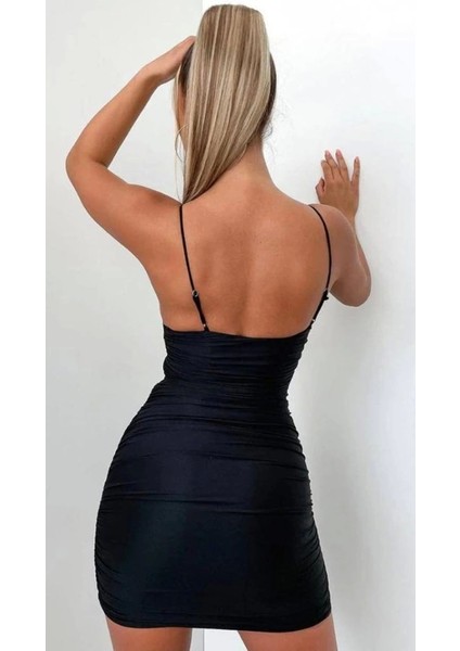 Omuz Askılı Dekolteli Mini Elbise fırsatları