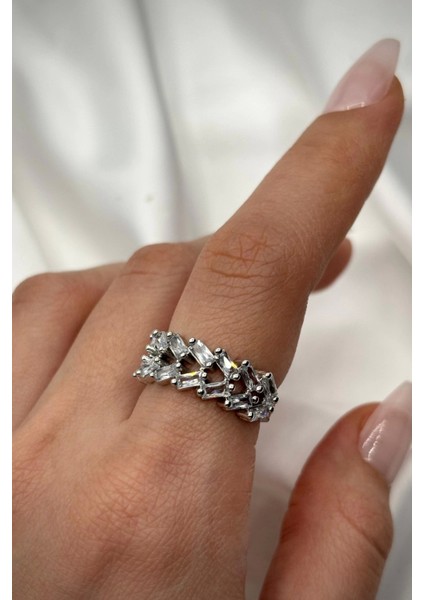 Yeni Sezon Çapraz Full Baget Zirkon Taşlı Model Ayarlanabilir Kadın Yüzük