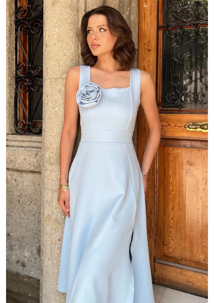 Kare Yaka Güllü Yan Yırtmaçlı Sıfır Kol Kiloş Elbise P-00017485 modelleri