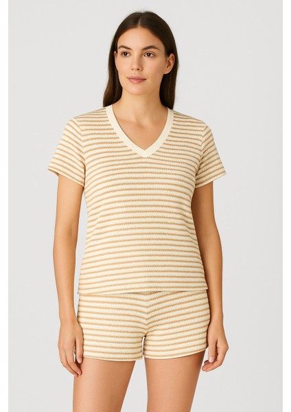 Kadın Bej Beyaz Çizgili V Yaka Kısa Kollu Yazlık Triko T-Shirt , Bluz