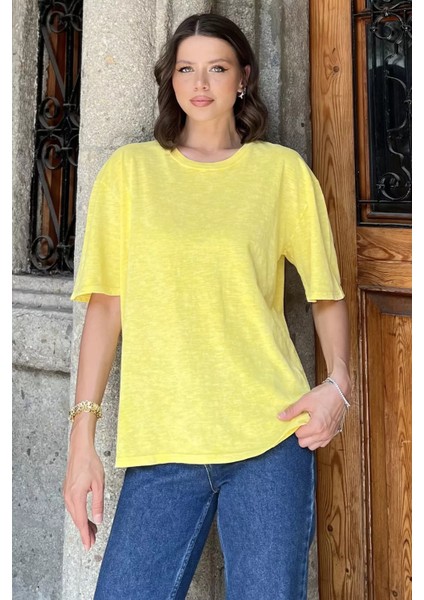 Kadın Bisiklet Yaka Oversize Tişört P-00017495