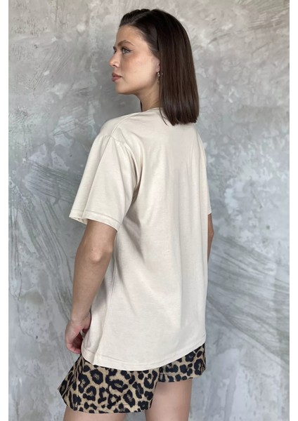 Kadın Bisiklet Yaka Baskılı Taşlı Tişört P-00017449 modelleri