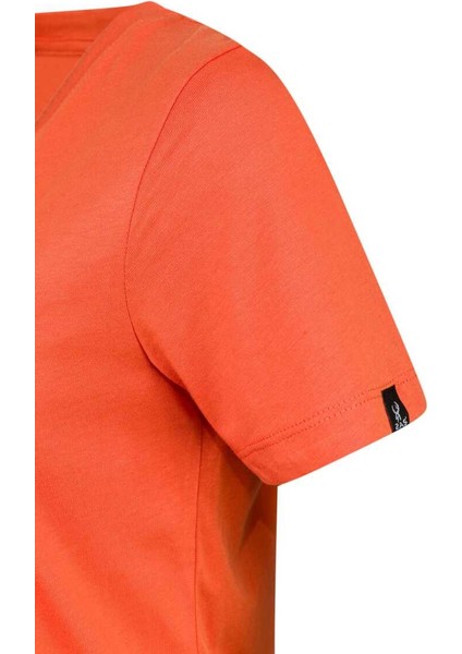 Alone Baskılı V Yaka Kadın T-Shirt 413 fiyatları