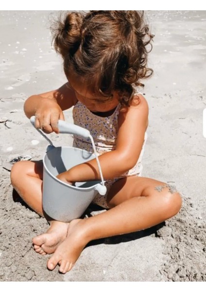 Katlanabilir Mavi Kova, Pratik ve Renkli Temizlik Aleti fırsatları