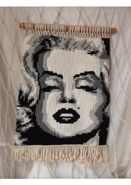 Makrome Marilyn Monroe Duvar Süsü – El Yapımı Bohem Dekor