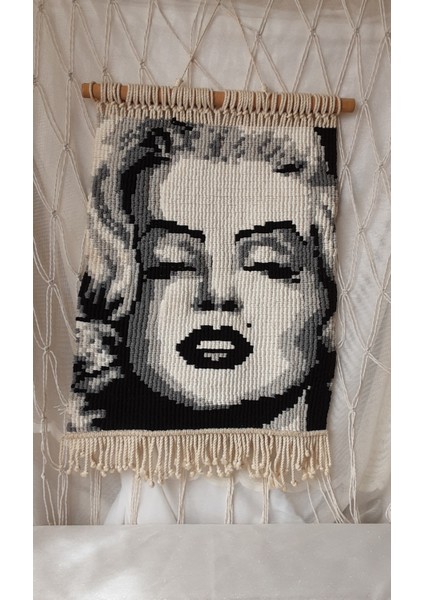 Makrome Marilyn Monroe Duvar Süsü – El Yapımı Bohem Dekor fiyatları