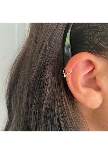 14 Ayar Altın Taşlı Üçgen Motifli Minimal Halka Piercing