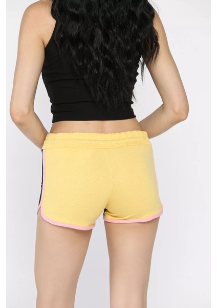 Kadın Biyeli Baskılı Mini Şort P-00017284
