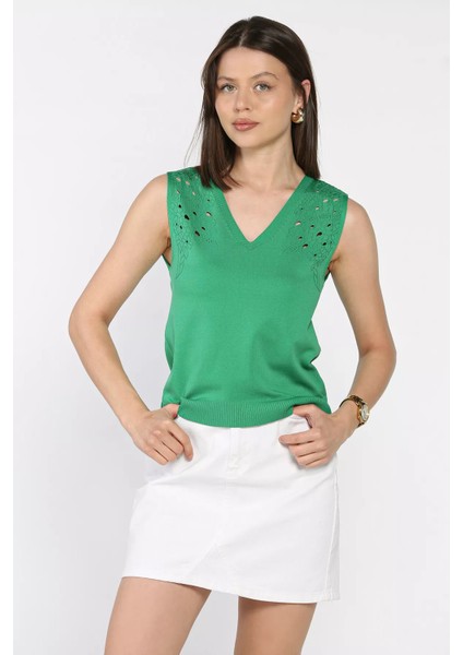 Kadın V Yaka Sıfır Kol Triko Bluz P-00017017 fiyatları