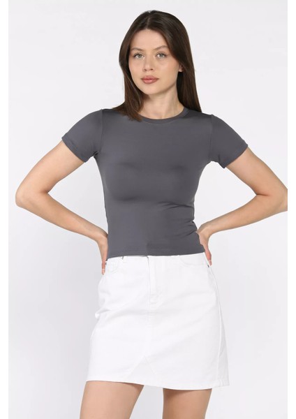 Kadın Bisiklet Yaka Likralı Modal Kumaş Crop Top Bluz P-00016175