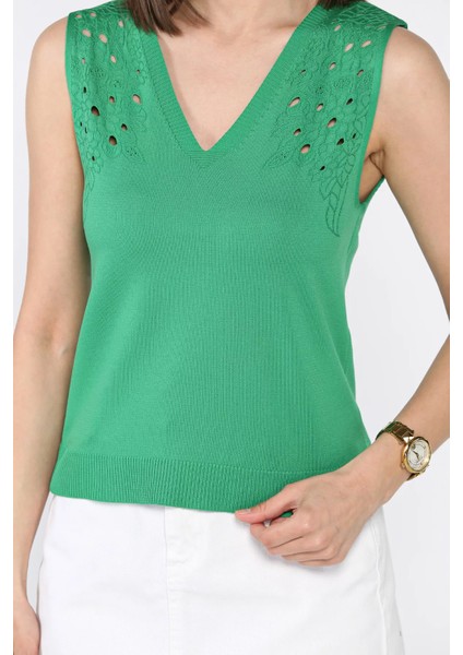 Kadın V Yaka Sıfır Kol Triko Bluz P-00017017 modelleri