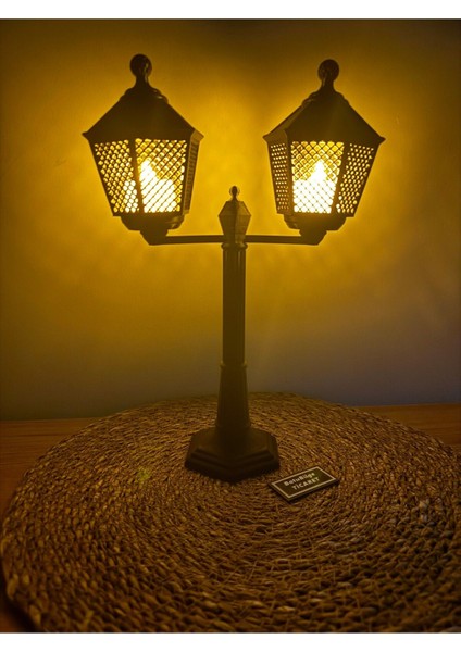 Şık Siyah Mini Sokak Lambası ve 2 LED Mum ile Parlak Aydınlatma Seti 5+