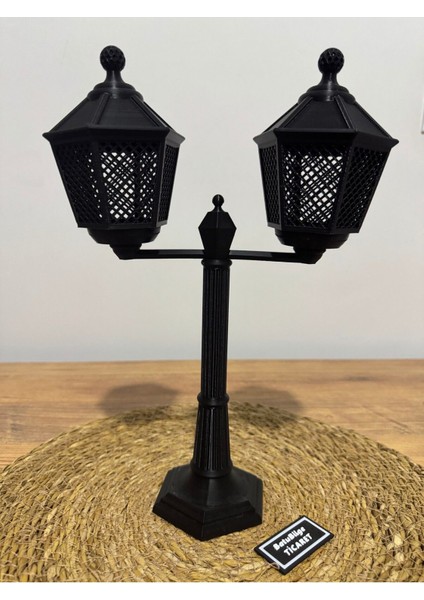 Şık Siyah Mini Sokak Lambası ve 2 LED Mum ile Parlak Aydınlatma Seti 5+