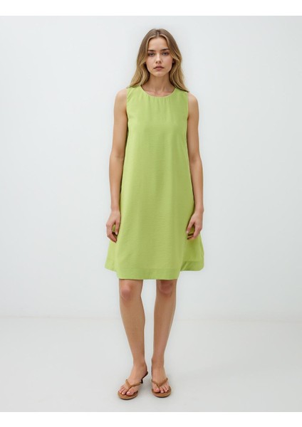 Yeşil Rahat Kesim Yuvarlak Yaka Kolsuz Midi Elbise fiyatları