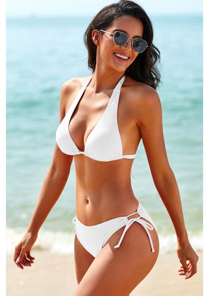 Kadın Beyaz Belden, Boyundan Bağlamalı ve Ayarlanabilir Külotlu Üçgen Bikini Mayo Takımı modelleri