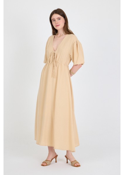 Bej %100 Pamuk Ön Bağlama Detaylı Midi Elbise 4785A modelleri